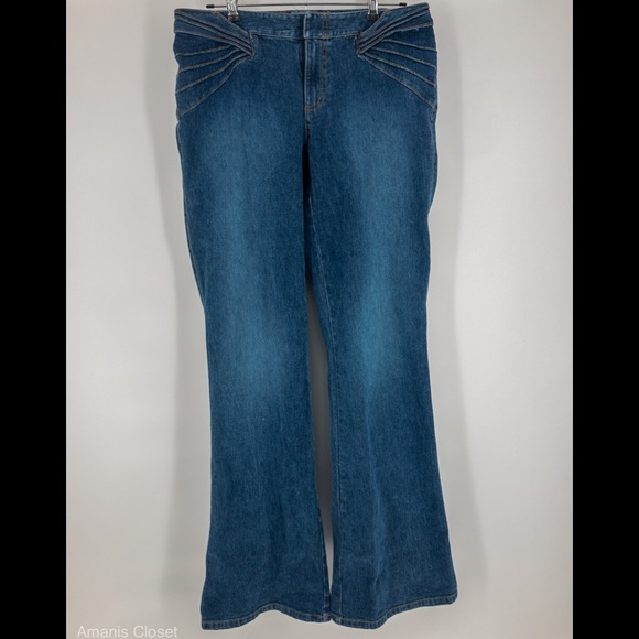 Cache Bootcut Jeans - Picture 2 of 4
